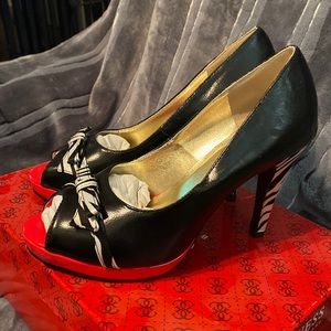 “Beacon” Black zebra with red accent Heels 7.5w no box